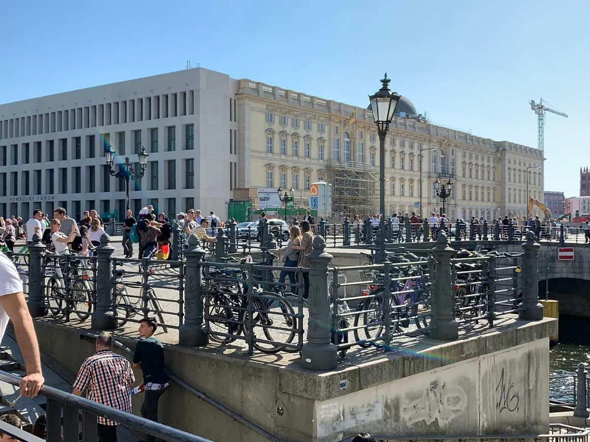Apartamento Ferienwohnung Atze Berlín